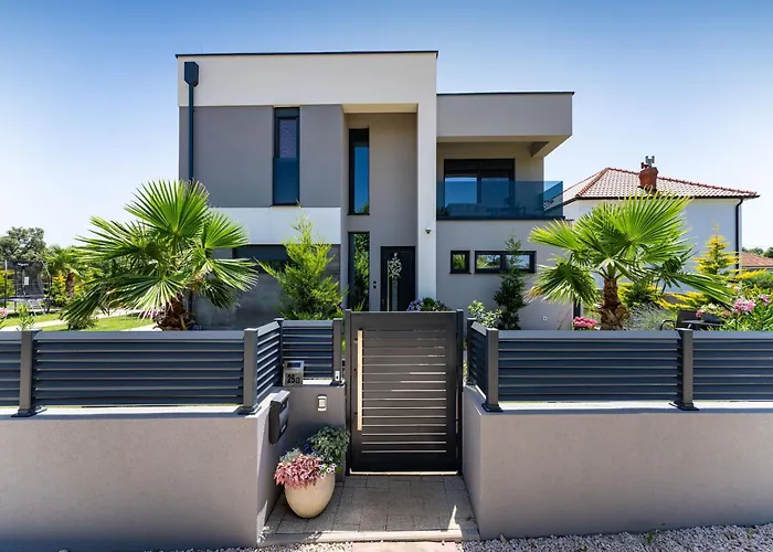 Nina In Croatia Near The Adriatic Coast * Zaton (Zadar)