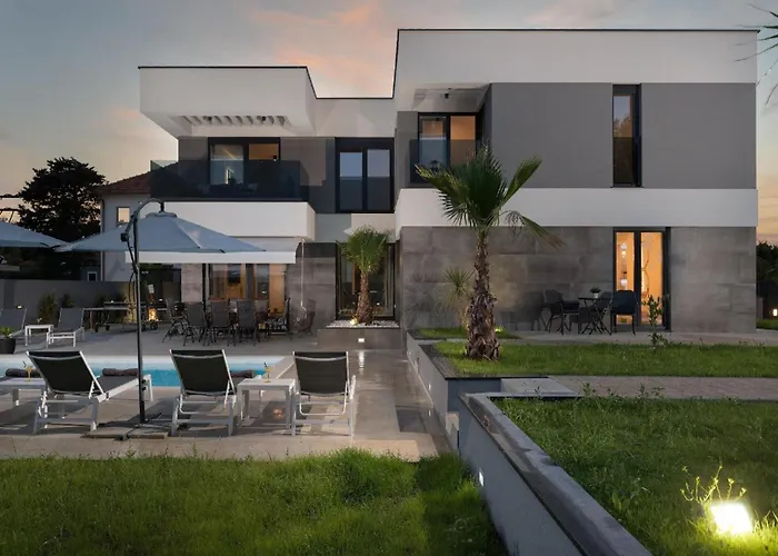 Nina In Croatia Near The Adriatic Coast Villa *